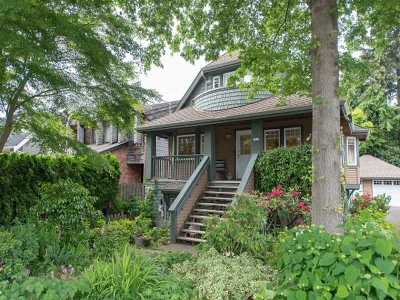3025 W 7th Avenue, Vancouver BC V6K 1Z7