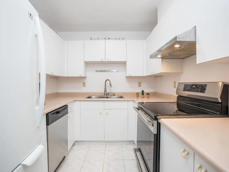 137-8300 General Currie Road, Richmond, BC, V6Y 3X1 - 8