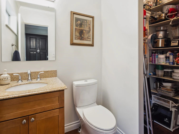 4721 Hoskins Road, North Vancouver, BC, V7K 2R3 - 14