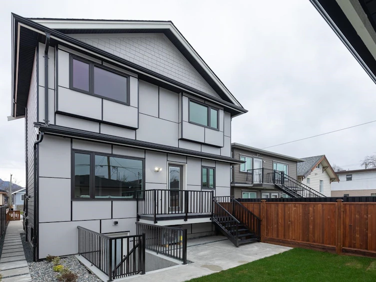 2-2658 Dundas Street, Vancouver, BC, V5K 1P9 - 26