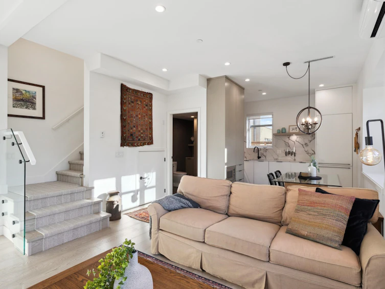 3188 Inverness Street, Vancouver, BC, V5T 0J6 - 6