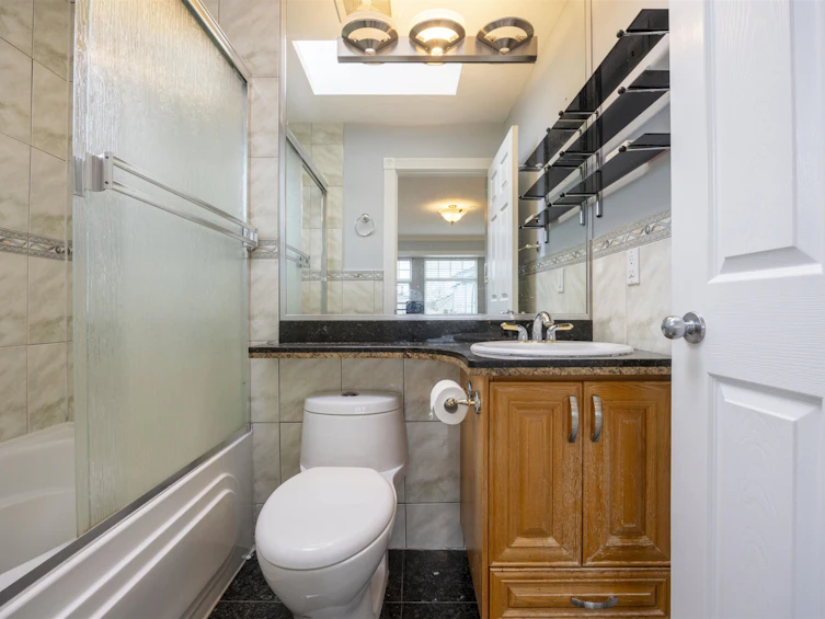 3311 44th E Avenue, Vancouver, BC, V5R 3B3 - 26
