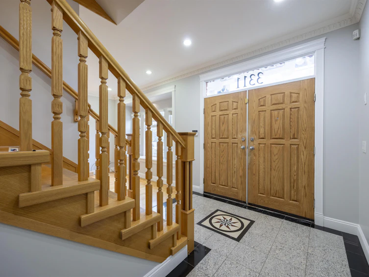 3311 44th E Avenue, Vancouver, BC, V5R 3B3 - 3