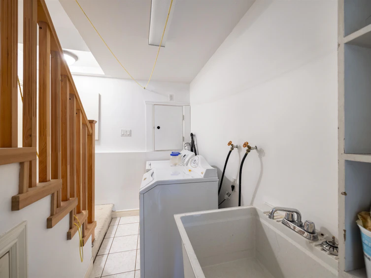 3311 44th E Avenue, Vancouver, BC, V5R 3B3 - 30