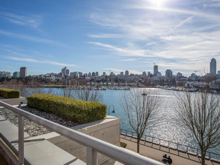 TH105-426 Beach Crescent, Vancouver, BC, V6Z 3E9 - 20