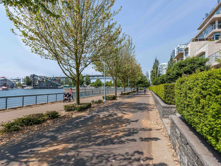 TH105-426 Beach Crescent, Vancouver, BC, V6Z 3E9 - 35