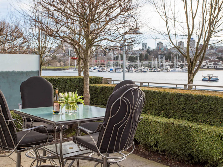 TH105-426 Beach Crescent, Vancouver, BC, V6Z 3E9 - 9