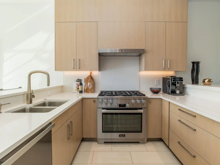 TH105-426 Beach Crescent, Vancouver, BC, V6Z 3E9 - 8