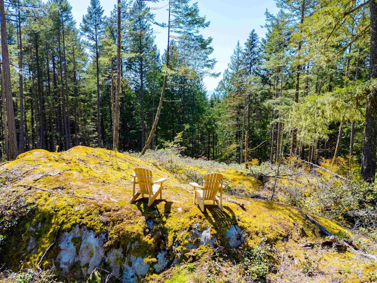 1570 Douglas Road, Bowen Island, BC, V0N 1G2