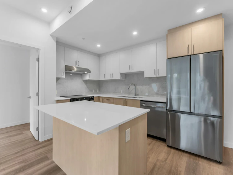 E104-13858 108 Avenue, Surrey, BC, V3T 2K8 - 7