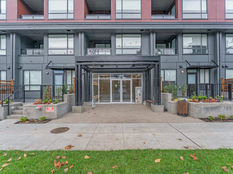 E104-13858 108 Avenue, Surrey, BC, V3T 2K8
