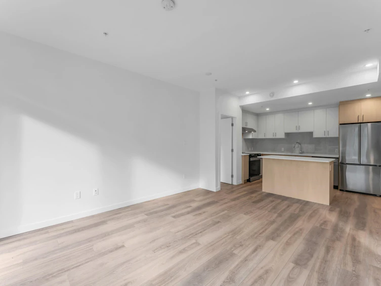 E104-13858 108 Avenue, Surrey, BC, V3T 2K8 - 14