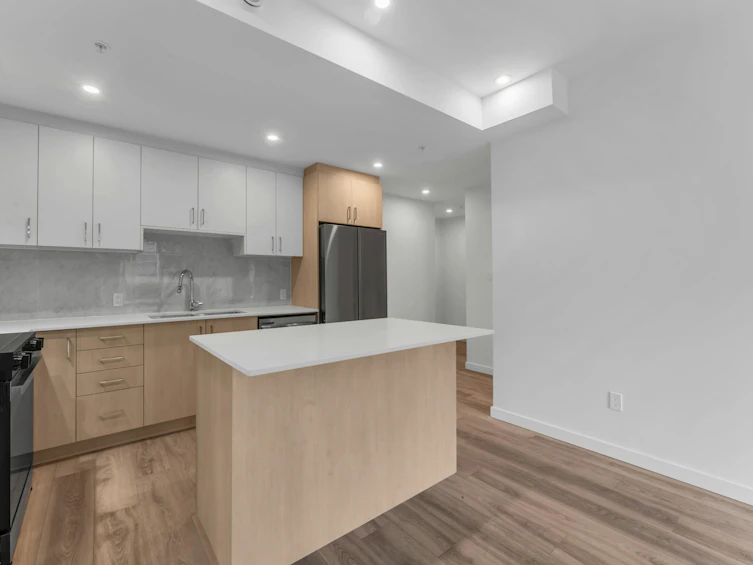 E104-13858 108 Avenue, Surrey, BC, V3T 2K8 - 8