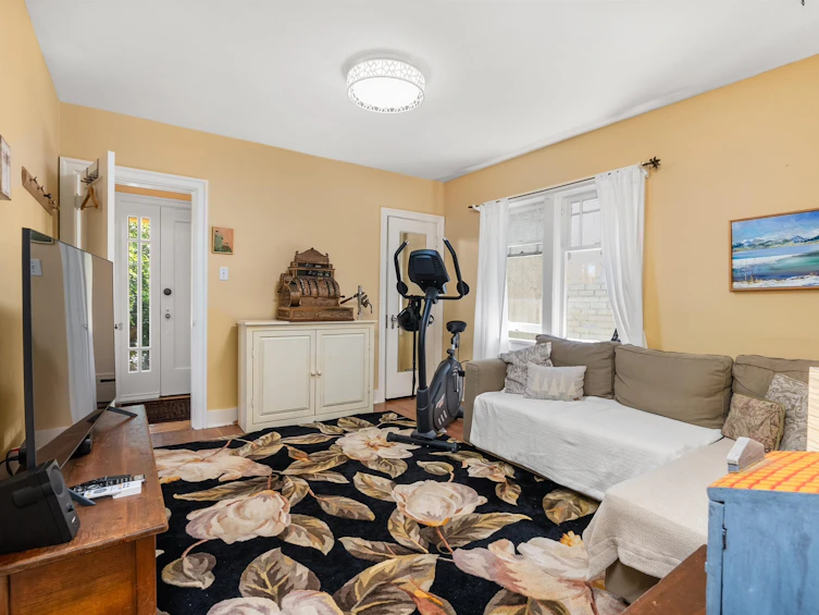 4533 W 8th Avenue, Vancouver, BC, V6R 2A4 - 8