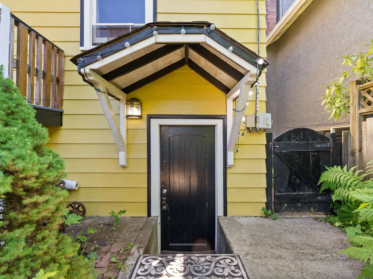 4533 W 8th Avenue, Vancouver, BC, V6R 2A4 - 21