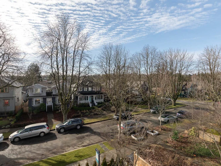 1-3165 W 14th Avenue, Vancouver, BC, V6K 2X9 - 23