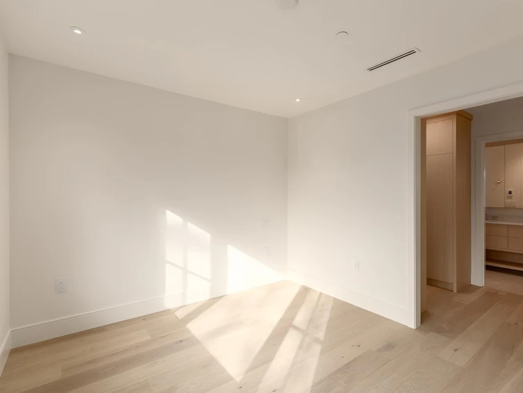 1-3165 W 14th Avenue, Vancouver, BC, V6K 2X9 - 13