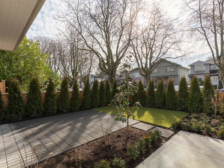 1-3165 W 14th Avenue, Vancouver, BC, V6K 2X9 - 24