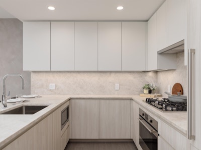 1109-1175 Pinetree Way - 3