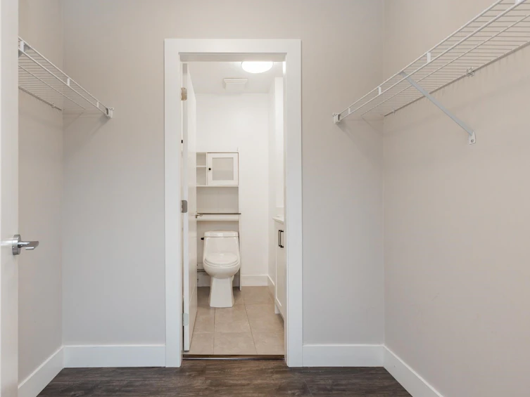 202-1526 George Street, Surrey, BC, V4B 4A5 - 15