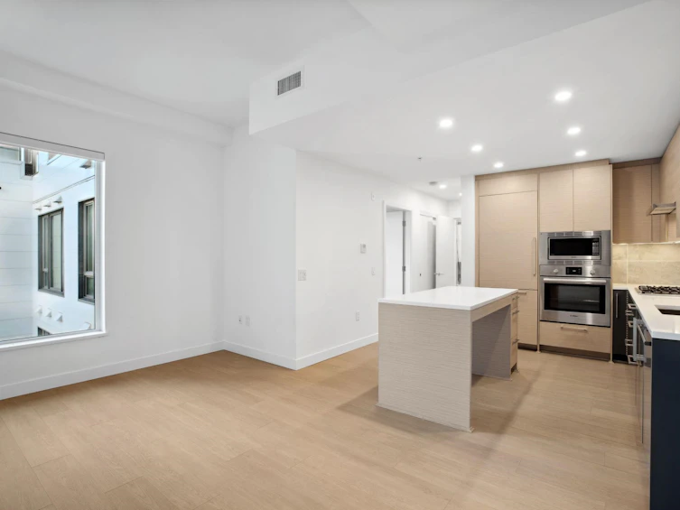 409-8888 Osler Street, Vancouver, BC, V6P 4G2 - 12