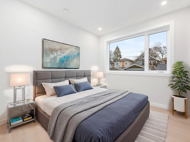 2050 E 22nd Avenue, Vancouver, BC, V5N 2R4 - 4