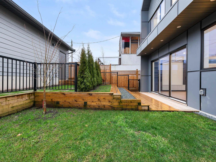 2050 E 22nd Avenue, Vancouver, BC, V5N 2R4 - 34