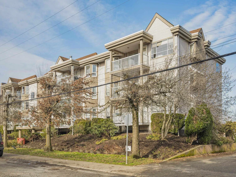 202-20257 54 Avenue, Langley, BC, V3A 3W2 - 2