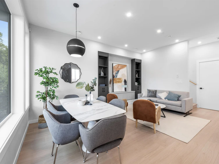 2052 E 22nd Avenue, Vancouver, BC, V5N 2R4 - 6