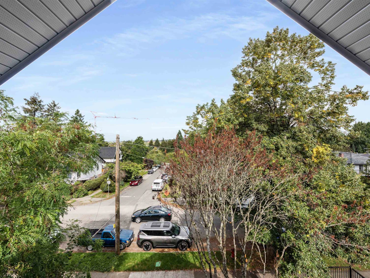 2052 E 22nd Avenue, Vancouver, BC, V5N 2R4 - 29