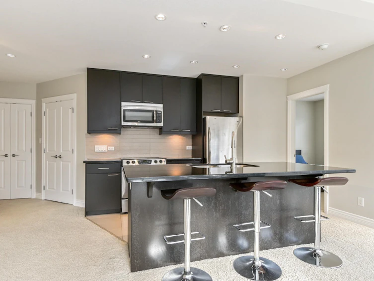 213-2970 King George Boulevard, Surrey, BC, V4P 0E6 - 7