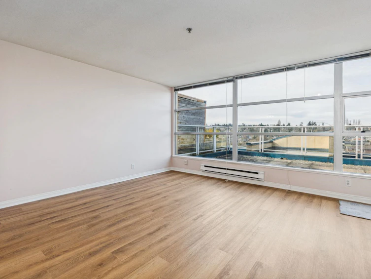PH2-4113 Fraser Street, Vancouver, BC, V5V 4E9 - 3