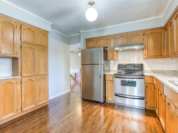 13095 65a Avenue, Surrey, BC, V3W 8P7 - 9