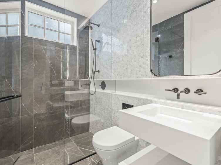 2058 SW Marine Drive, Vancouver, BC, V6P 6B5 - 20