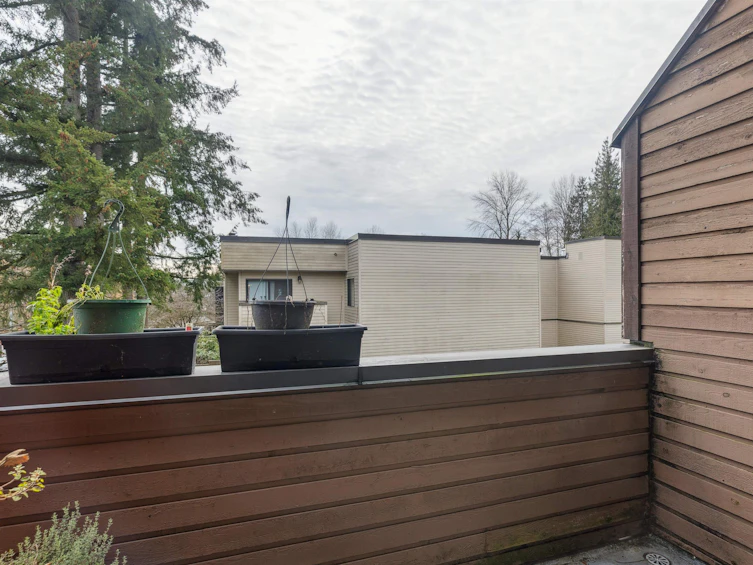 3281 Mountain Highway, North Vancouver, BC, V7K 2H4 - 17