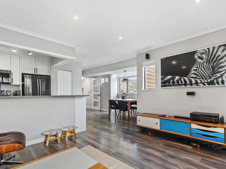 3281 Mountain Highway, North Vancouver, BC, V7K 2H4 - 5