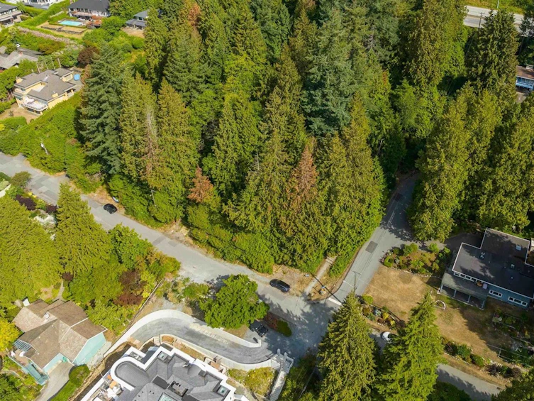 2517 Rosebery Avenue, West Vancouver, BC, V7V 3A1 - 8