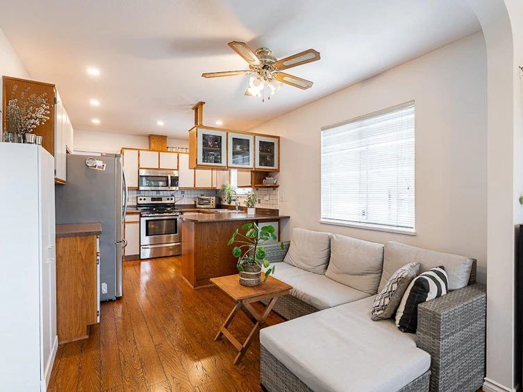 6075 Burns Street, Burnaby, BC, V5H 1X3 - 17