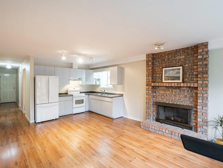 6075 Burns Street, Burnaby, BC, V5H 1X3 - 29