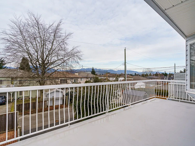 6075 Burns Street, Burnaby, BC, V5H 1X3 - 25