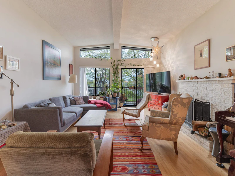 2752 Grant Street, Vancouver BC V5K 3H2