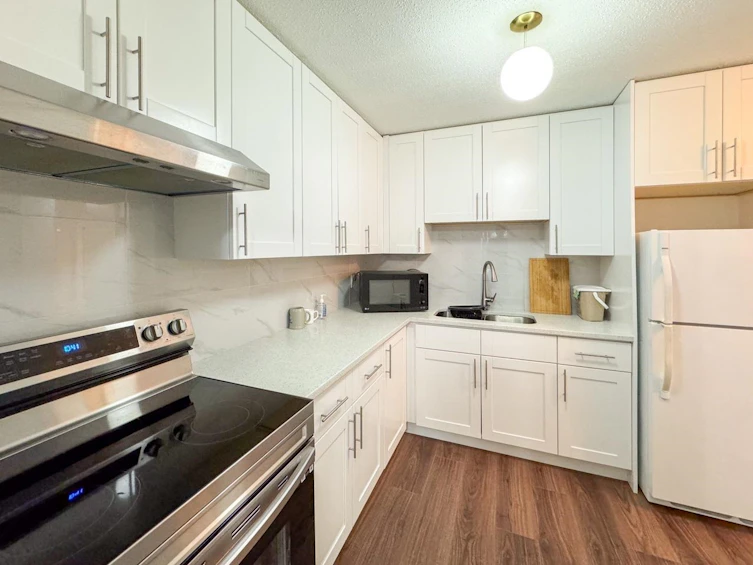 213-6420 Buswell Street, Richmond, BC, V6Y 2G3 - 2