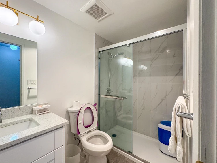 213-6420 Buswell Street, Richmond, BC, V6Y 2G3 - 3