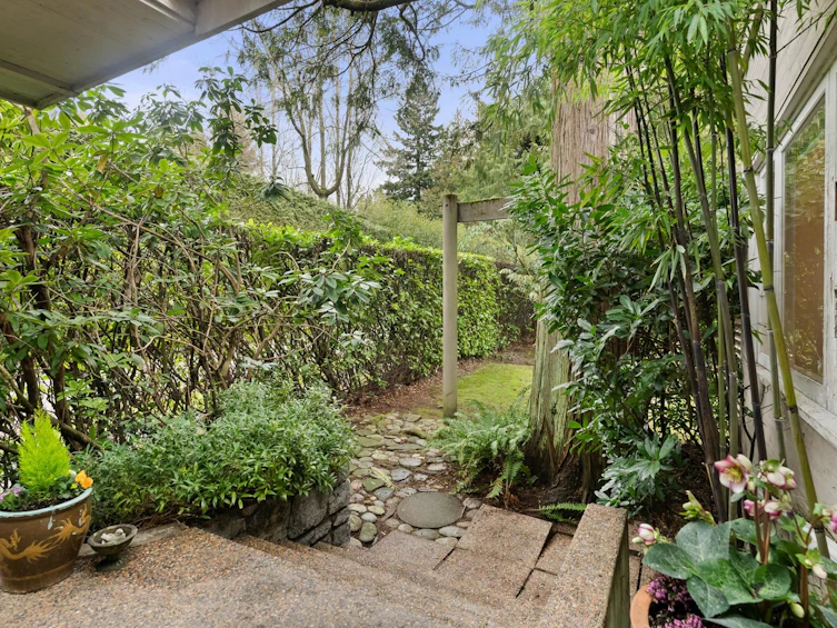 2850 W 47th Avenue, Vancouver, BC, V6N 3N6 - 4