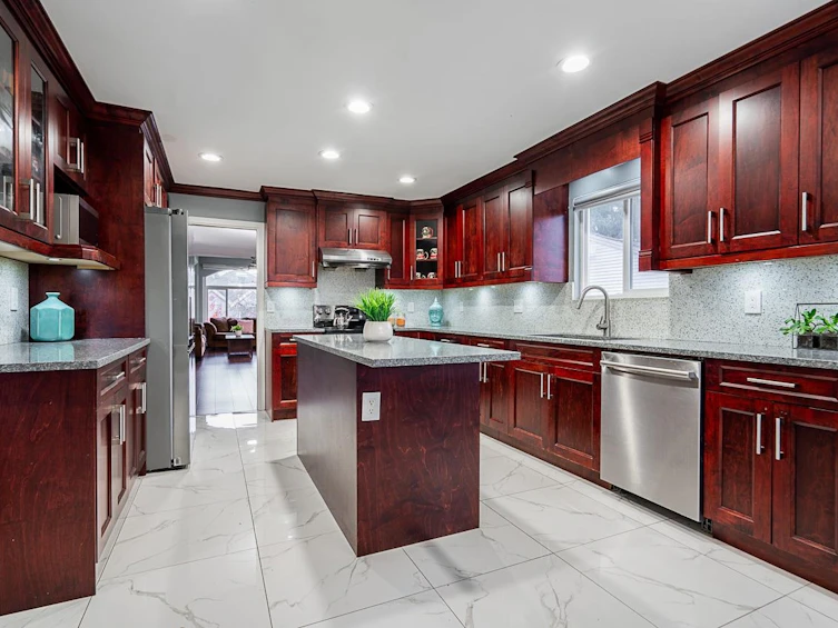 13973 90 Avenue, Surrey, BC, V3V 1C2 - 12