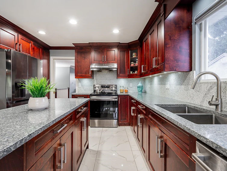 13973 90 Avenue, Surrey, BC, V3V 1C2 - 14