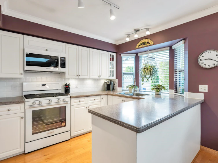 6079 W Boundary Drive, Surrey, BC, V3X 2A7 - 14