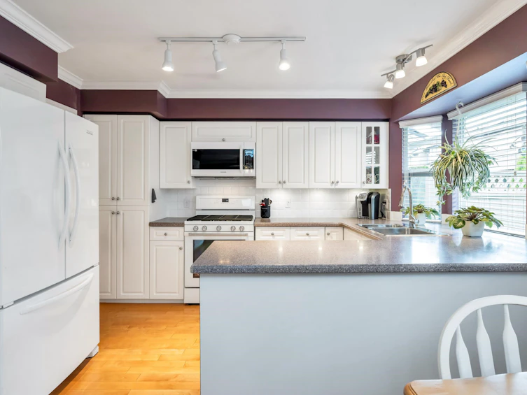 6079 W Boundary Drive, Surrey, BC, V3X 2A7 - 15