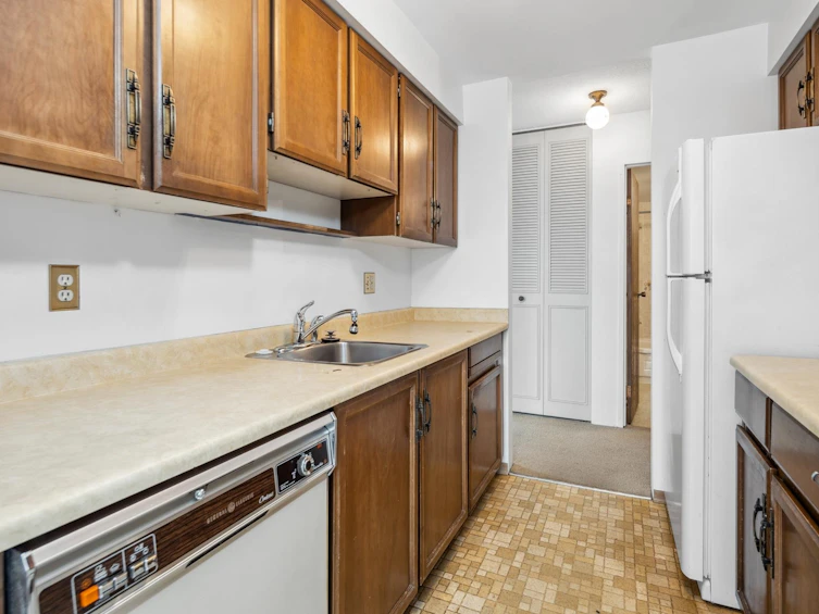1104-444 Lonsdale Avenue, North Vancouver, BC, V7M 3H5 - 18