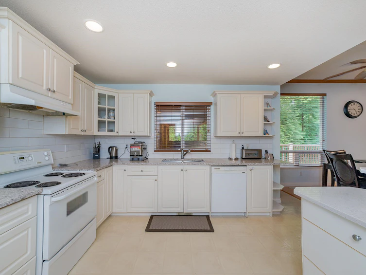 17828 100a Avenue, Surrey, BC, V4N 5C8 - 17